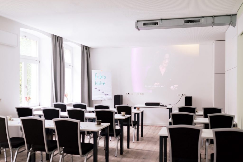 moderne Meetings- und Tagungsräumé